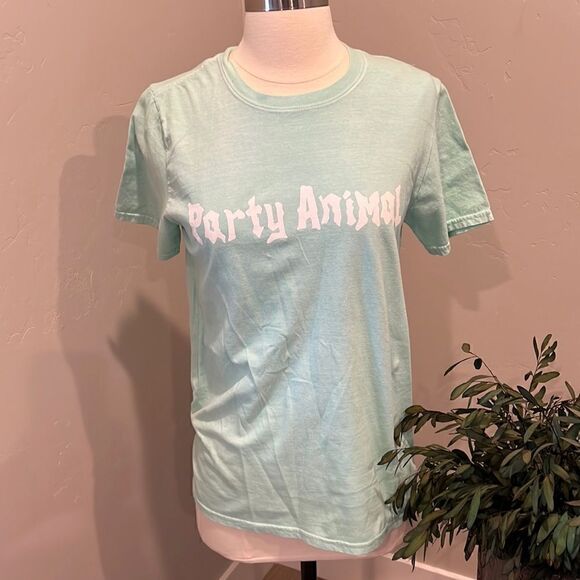 Urban Outfitters Party Animal T-shirt NWT - Picture 1 of 6